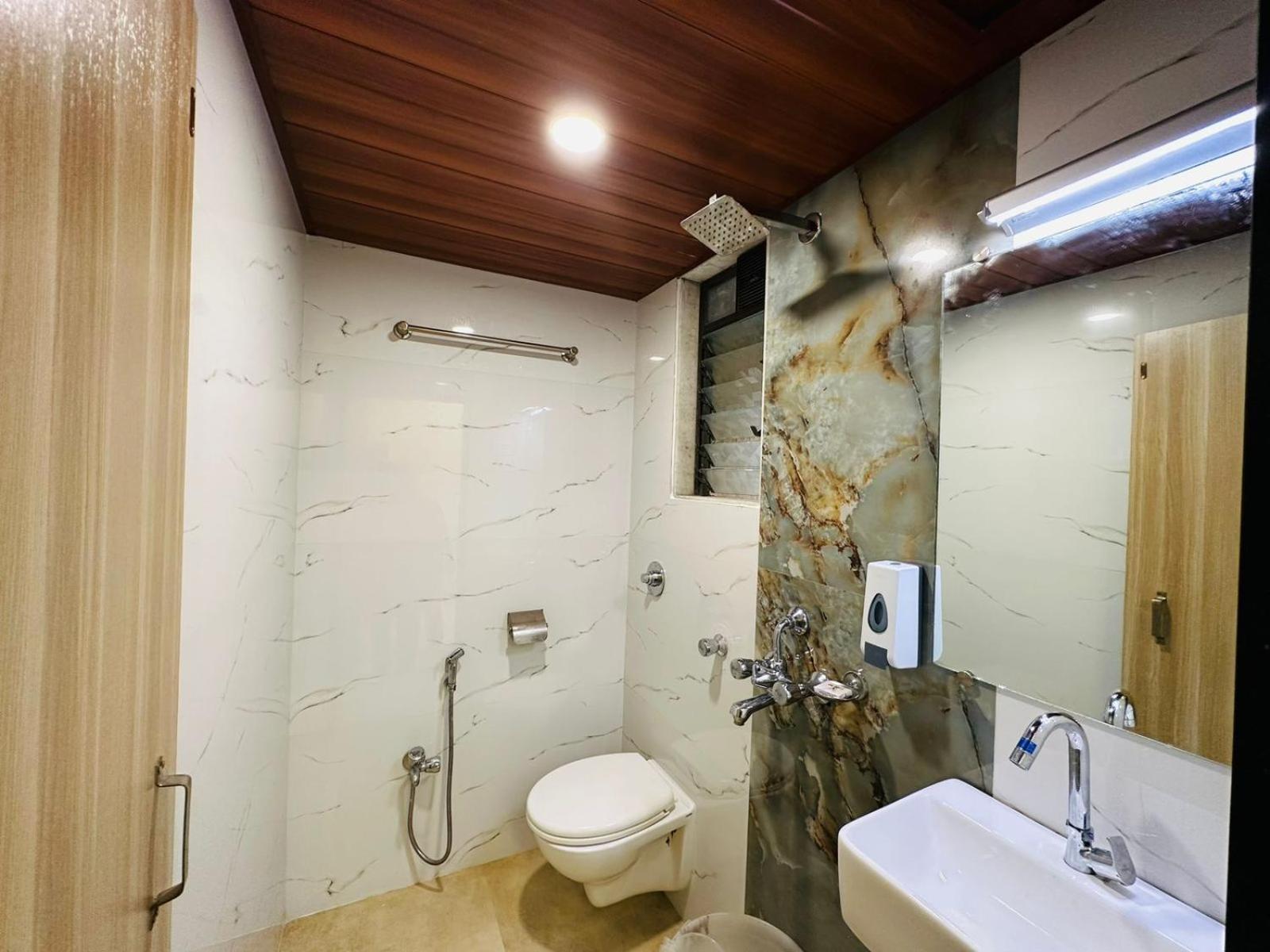 Hotel Vashi Inn Nová Bombaj Exteriér fotografie
